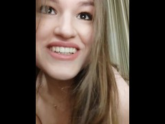 Teen shemale cumshot without hands