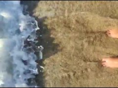 ASMR - Ocean waves and feet in the sand - Screenshot 14 of 16 - Redhead