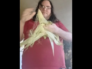 Sean Fucks his Ass with Corn