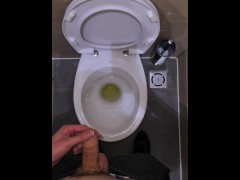 Man pee in the public toilets during work time | 4K