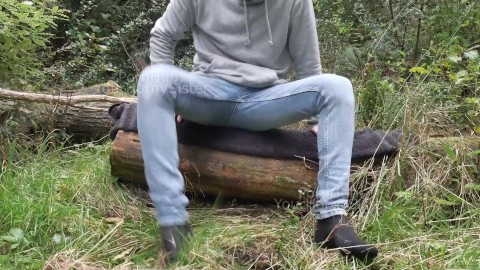 BARELY LEGAL TEEN WANKS BIG DICK IN FOREST