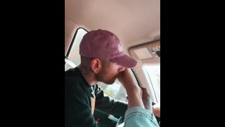 Хочешь увидеть больше моих ног?