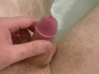 Moving Foreskin - Jerking Off_in the Bathtub
