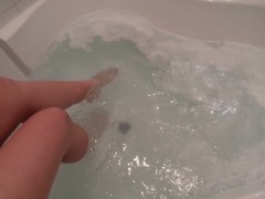 Footwash in the bath 🤚💦🍆🧴🧻