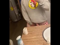 Got Horny While Doing Laundry - Screenshot 2 of 16 - Hanging