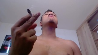 на коленях Замена