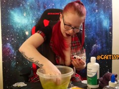 Caitlyn Makes Homemade Slime - Halloween - Screenshot 15 of 16 - Halloween