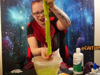 Caitlyn makes Homemade Slime - Halloween
