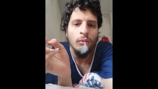 Roken alleen gezicht Fetish, bebaarde man roken 