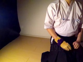 【弓道】弓道着でしこしこ……ゆがけで扱くことを先輩に命じられ、最後は足袋に射精!