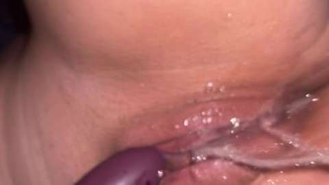 SUPER Close up SQUIRTING