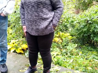 It turns me on wildly when a milf pee and shakes her buttocks