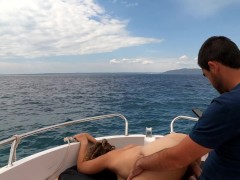 I took a sexy tourist on my boat then filled her pussy 