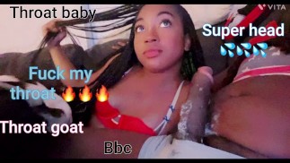 Throat Baby kam und bekam ihr Gesicht hart mit einem Jamaika-BBC für Halloween 