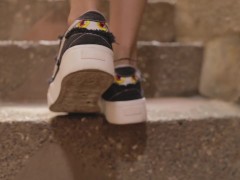 Video walking without sneaker