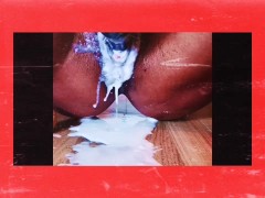 Squirting a baseball bat. Slut Milf