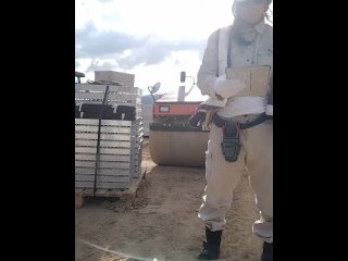 工事現場　失禁　露出