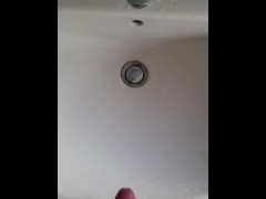 Make a Yellow Beam in the Sink it was a big relief - Screenshot 1 of 16 - Pee