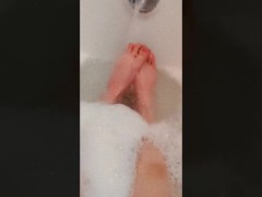 Cum on my feet - Screenshot 1 of 16 - Feet