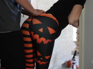 Trick or Treat Halloween she Gave me a Real Treat Fuck at the Door! | Amateur Couple Good & Plenty