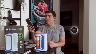 Autoblow ai+ : Новый автоматический робот для мастурбации и минета