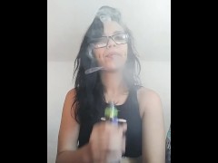 Milf Throwback Vaping - Screenshot 7 of 16 - Savagesiren