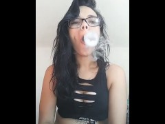 Milf Throwback Vaping - Screenshot 9 of 16 - Tattoo