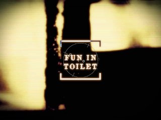 VividAndVile Ep.1 - Fun In Toilet