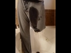 Wetting - Screenshot 5 of 16 - Peeing