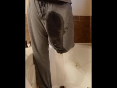 Wetting - Screenshot 9 of 16 - Pissing