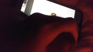 Masturbating to couple vids by @roxycums69 and completing