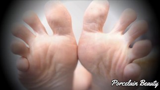 Empty Yourself For My Feet