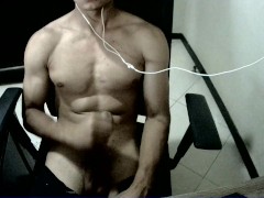 gostoso se acabando na punheta - Screenshot 2 of 16 - Tanquinho