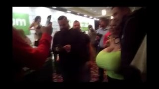 ПОРНО Джастин Сэйн и Бэйли Брук с Джигги Ягуаром AVN 2017