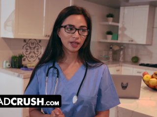 DadCrush - Cute Nurse Stepdaughter Scarlett Alexis Tests How Long Stepdad Can Last Without Cummming screenshot number 2
