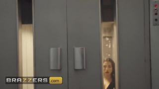 Brazzers - Medusa Looks At Vince Karter's Eyes While Walking & Makes His Dick Hard As Stone