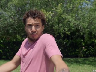 Good Neighbors - Bella Blu / Brazzers