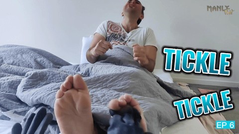 STEP GAY DAD - TICKLE TICKLE - STEP DADS FEET BEEN TEMPTING ME LAISSEZ VOIR À QUEL POINT ILS SONT CHATOUILLEUX