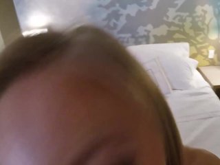 Virtual MILF Britney Amber bangs fan at hotel screenshot number 1
