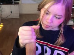 Video Student girl gently sucks and loves cum