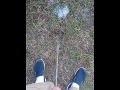 Backyard Pissing - Screenshot 15 of 16 - Kink