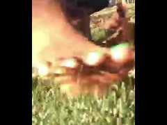 Let me walk all over you with my sexy toez 