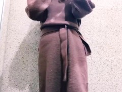 【個人撮影】ムラムラ我慢出来なくて公衆トイレで乳首びんびんオマンコ丸出しオナニーする変態淫乱人妻　日本人 - Screenshot 1 of 16 - Japanese