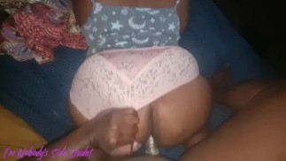 Неверный парень все еще получает киску подруги