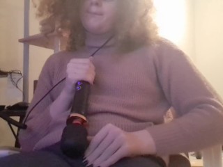 Unwinding with some Vibrator Gooning