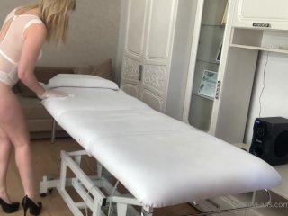 Oh, it's bliss to look at the Beautiful Mistress and masturbate.