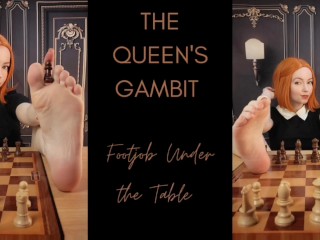 The Queen's Gambit - Footjob Onder De Tafel