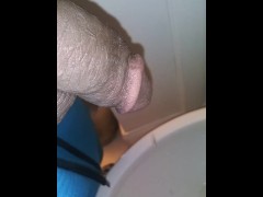 Strong and long - Screenshot 15 of 16 - Pee