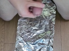 アルミホイルに射精 - Screenshot 4 of 16 - Semen