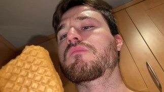 Macrophilia vore имбирный пряничный домик